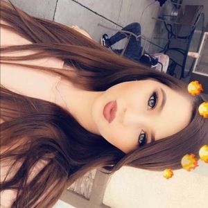 Meet your Posher, Teshera